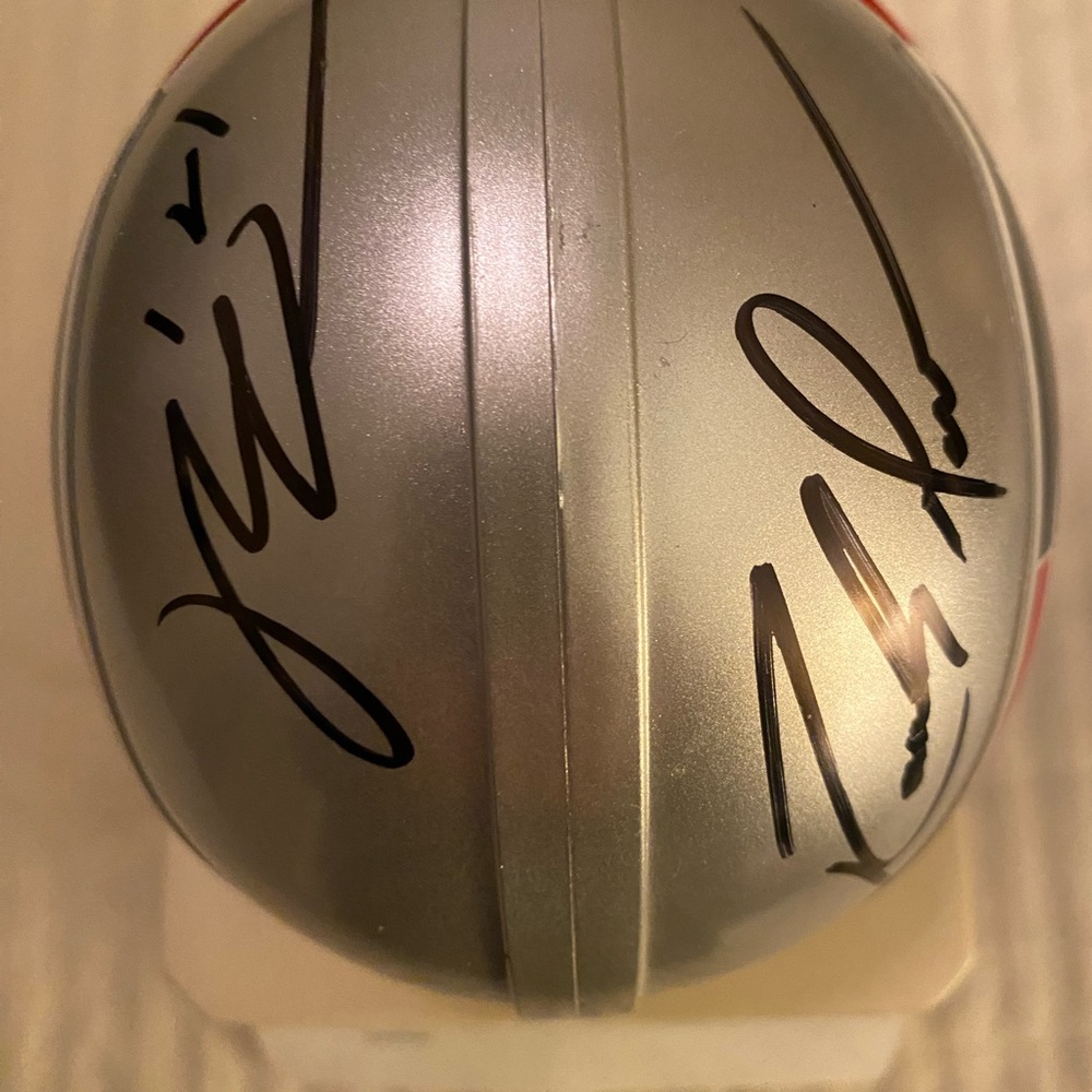 Tom Brandy & Randy Moss Autograph Mini Helmet - Picture 5 of 10